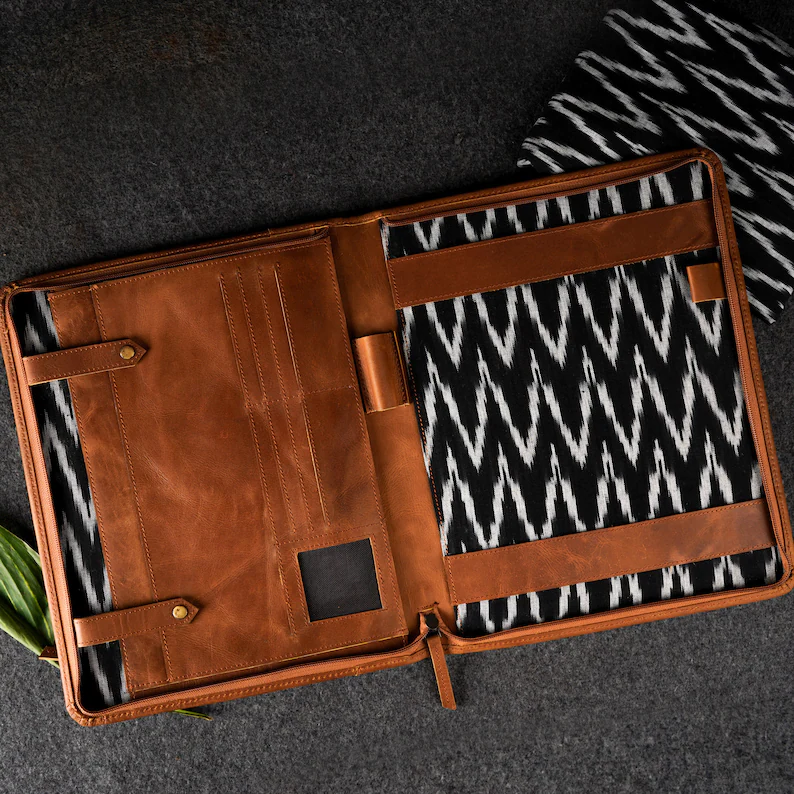 Leather padfolio for man personalized A4 zipper portfolio with logo